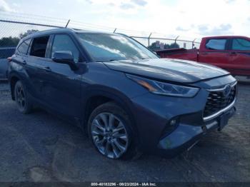  Salvage Toyota Highlander