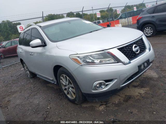  Salvage Nissan Pathfinder