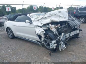  Salvage Ford Mustang