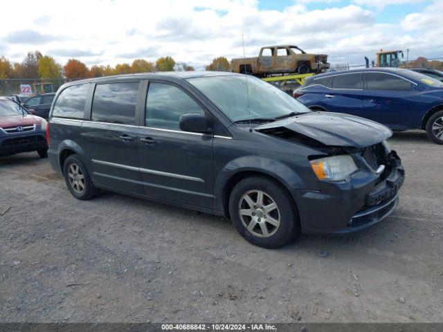  Salvage Chrysler Town & Country