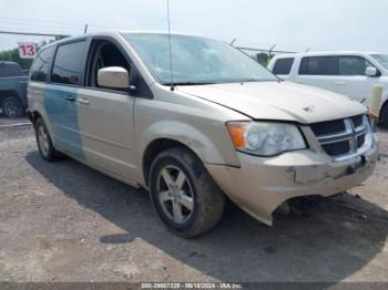  Salvage Dodge Grand Caravan