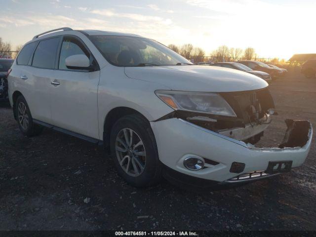  Salvage Nissan Pathfinder