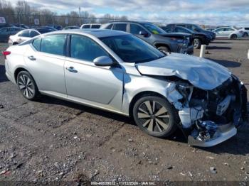  Salvage Nissan Altima