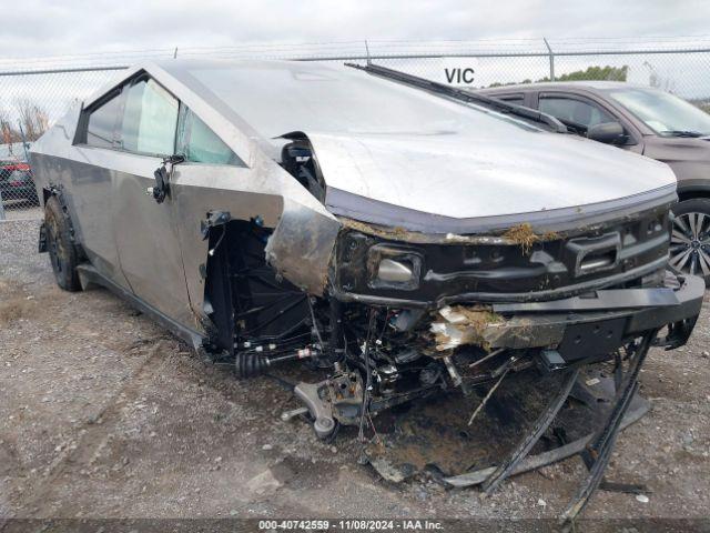  Salvage Tesla Cybertruck