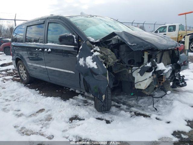  Salvage Chrysler Town & Country