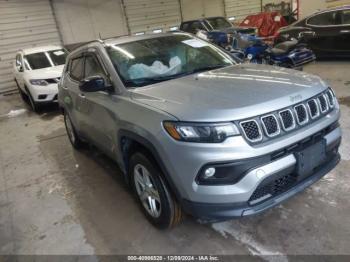  Salvage Jeep Compass