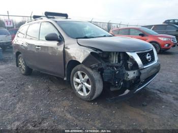  Salvage Nissan Pathfinder