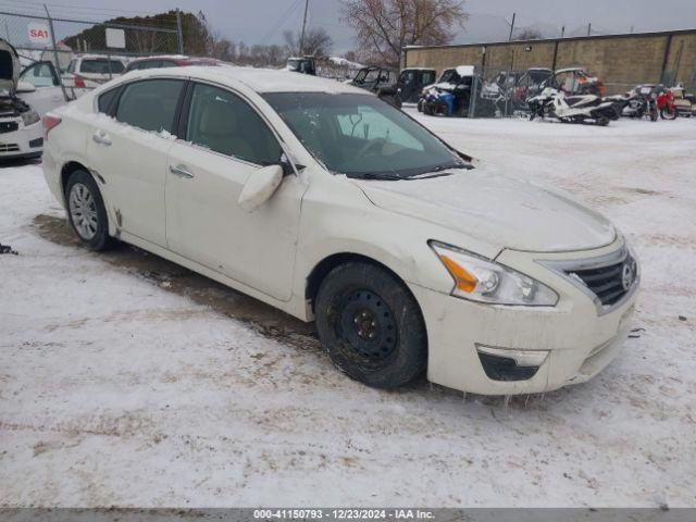  Salvage Nissan Altima