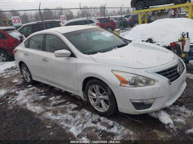  Salvage Nissan Altima