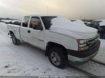  Salvage Chevrolet Silverado 2500