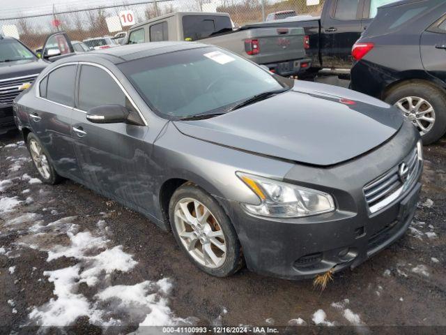  Salvage Nissan Maxima