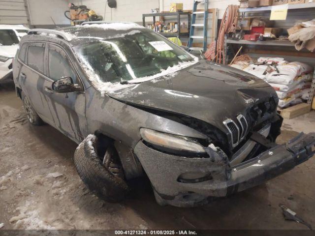  Salvage Jeep Cherokee