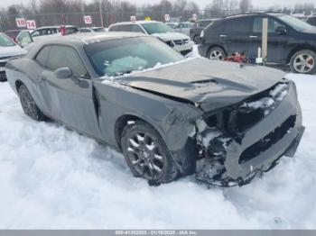  Salvage Dodge Challenger