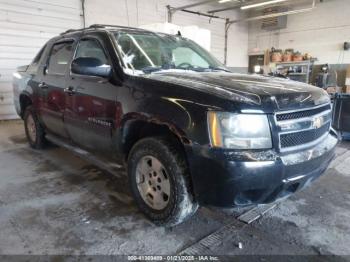  Salvage Chevrolet Avalanche 1500