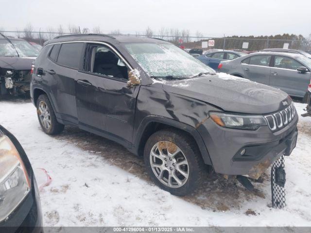  Salvage Jeep Compass