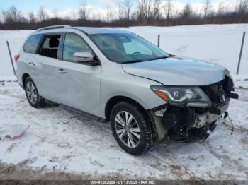  Salvage Nissan Pathfinder