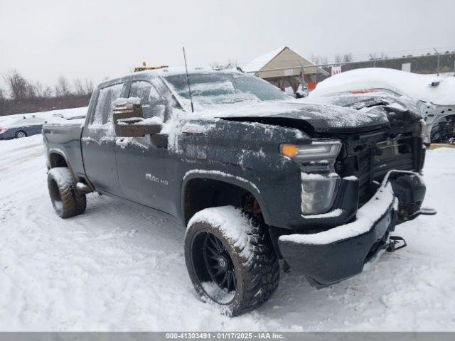  Salvage Chevrolet Silverado 2500