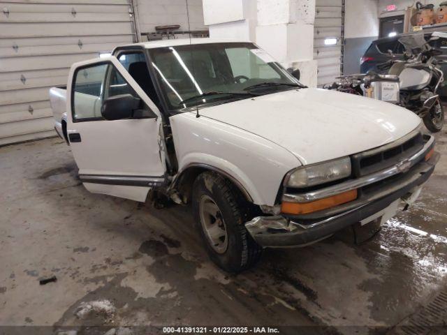  Salvage Chevrolet S-10