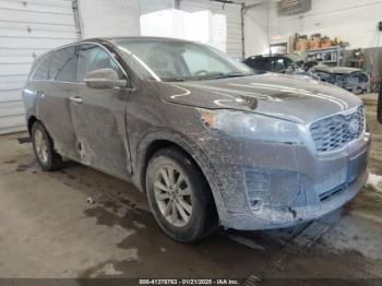  Salvage Kia Sorento