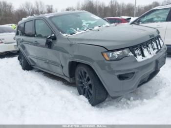  Salvage Jeep Grand Cherokee