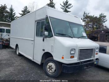  Salvage Freightliner Mt45