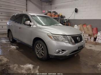  Salvage Nissan Pathfinder