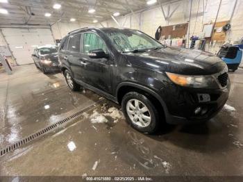  Salvage Kia Sorento