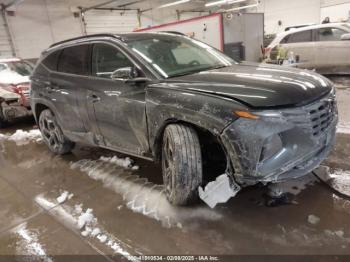  Salvage Hyundai TUCSON