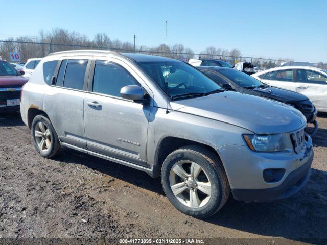  Salvage Jeep Compass