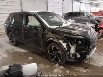  Salvage Mitsubishi Outlander