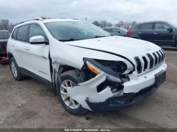  Salvage Jeep Cherokee