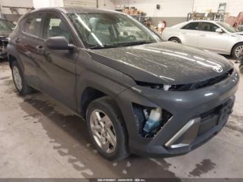  Salvage Hyundai KONA