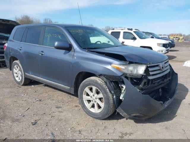  Salvage Toyota Highlander