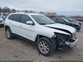  Salvage Jeep Cherokee