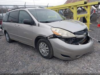  Salvage Toyota Sienna
