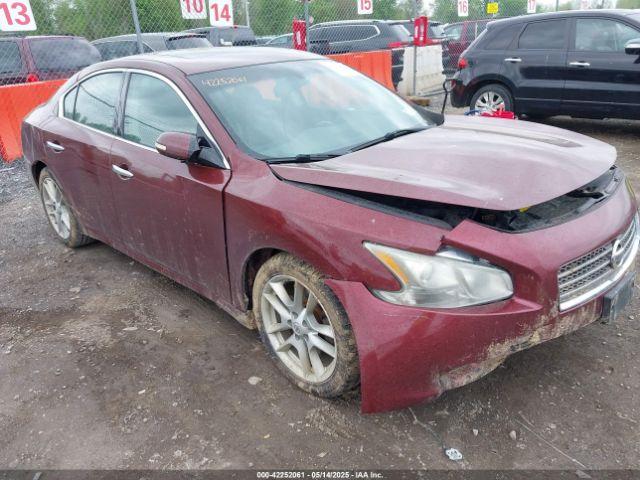  Salvage Nissan Maxima