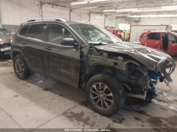  Salvage Jeep Cherokee