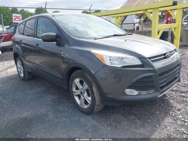  Salvage Ford Escape