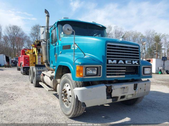  Salvage Mack 600