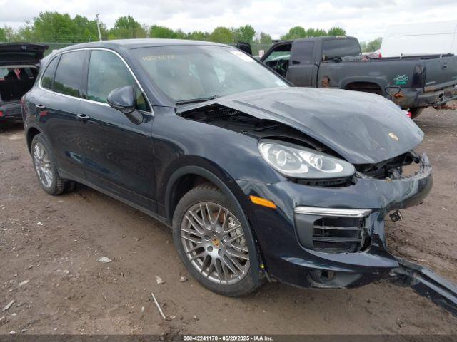  Salvage Porsche Cayenne