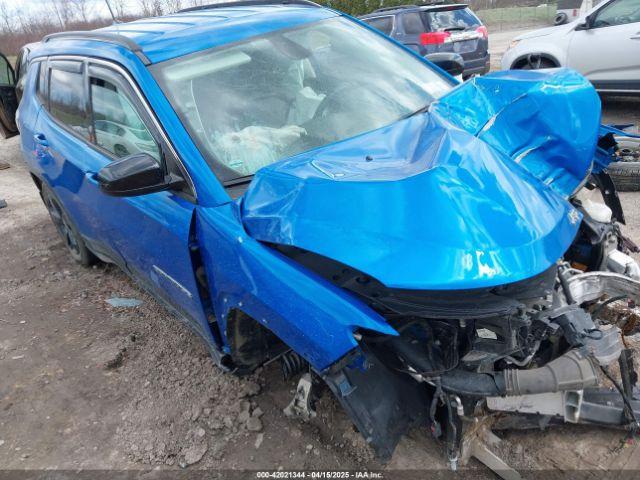  Salvage Jeep Compass
