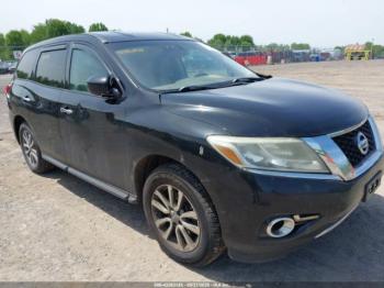  Salvage Nissan Pathfinder