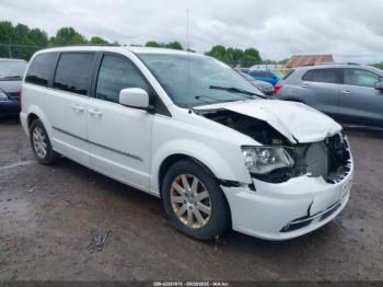  Salvage Chrysler Town & Country
