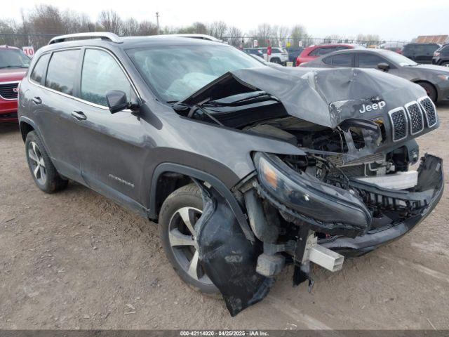  Salvage Jeep Cherokee