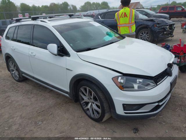  Salvage Volkswagen Golf