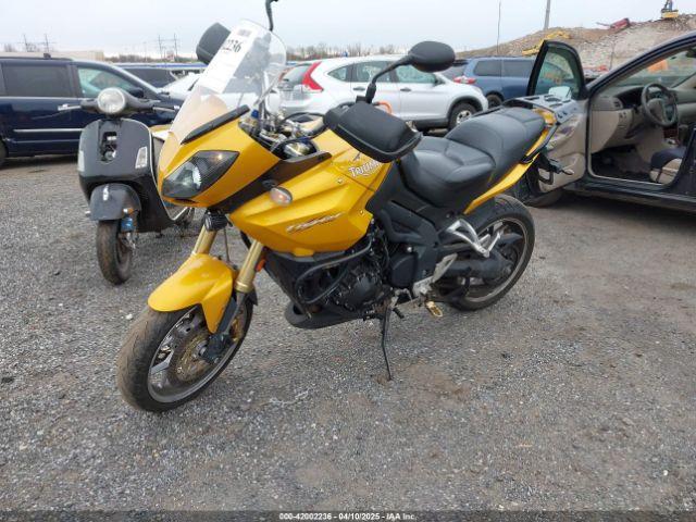  Salvage Triumph Motorcycle Tiger