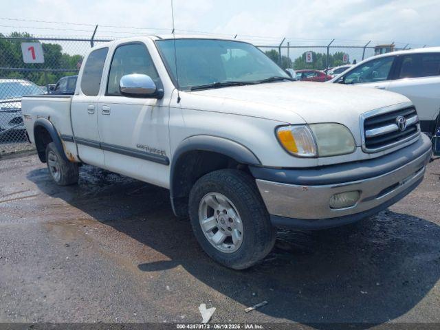  Salvage Toyota Tundra