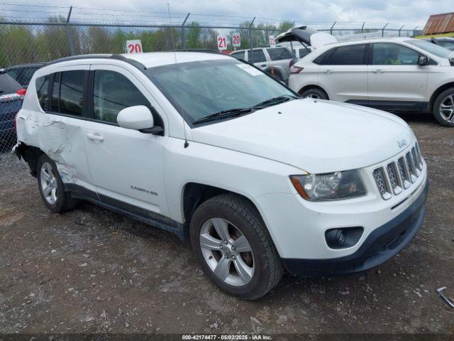  Salvage Jeep Compass