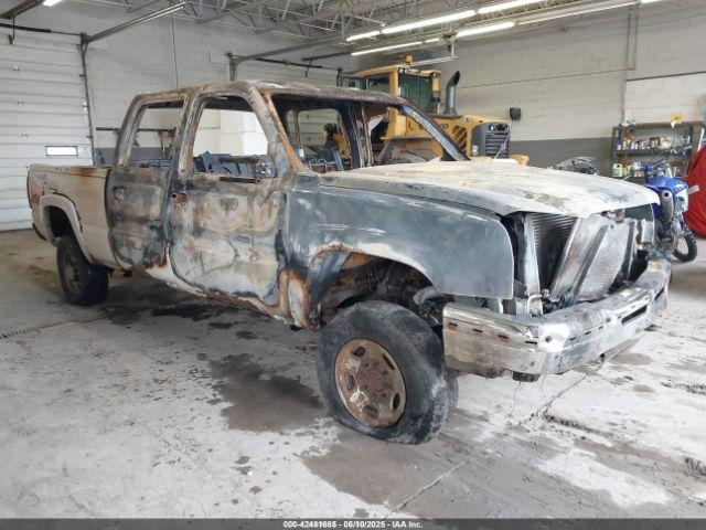  Salvage Chevrolet Silverado 2500