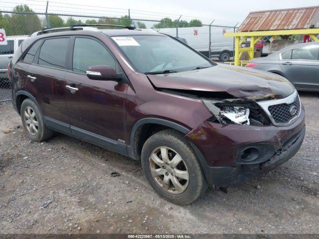  Salvage Kia Sorento